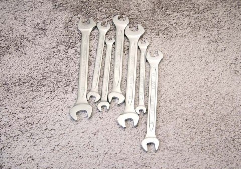 KLUCZ PŁASKI 30*32MM