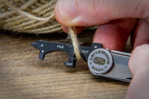 NÓZ WIELOFUNKCYJNY TRUE UTILITY ZESTAW MINIMALIST, 7W1