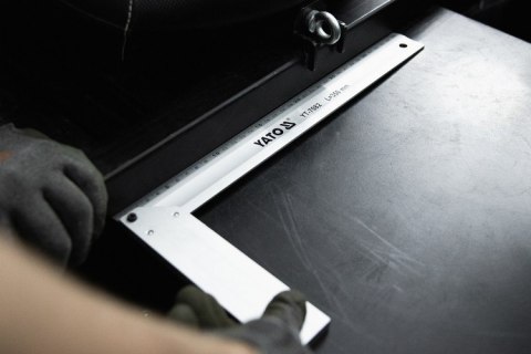 KĄTOWNIK ALUMINIOWY 350MM